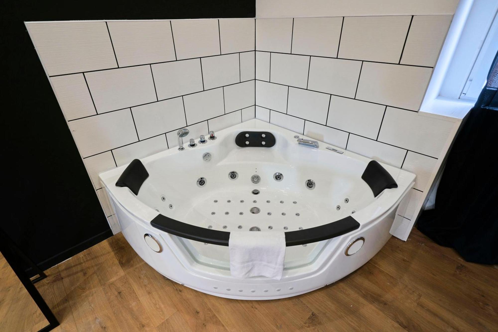 Ng Prestige - Lille L Roubaix Trichon - Balneo - Netflix - Wifi Lejlighed Eksteriør billede